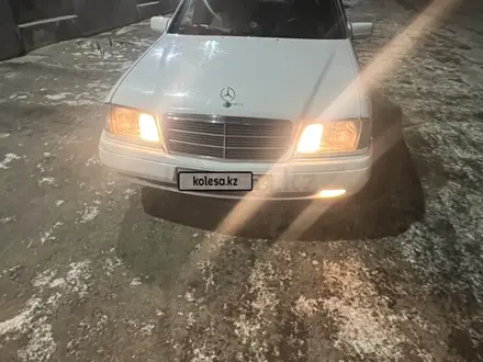 Mercedes-Benz C 220 1995 года за 1 560 000 тг. в Караганда – фото 5