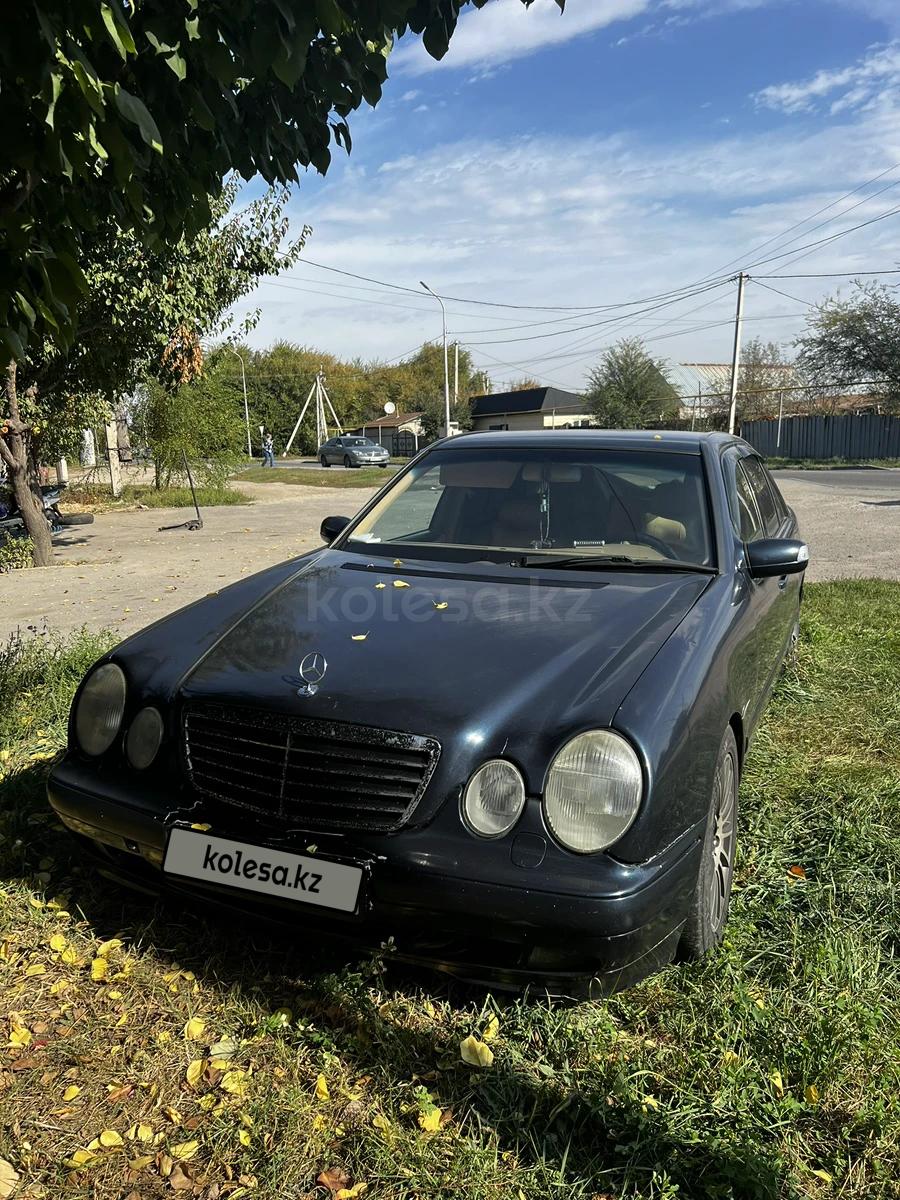 Mercedes-Benz E 320 2001 г.