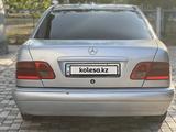 Mercedes-Benz E 320 1997 года за 2 700 000 тг. в Тараз – фото 3