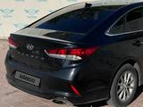 Hyundai Sonata 2018 годаfor10 200 000 тг. в Алматы – фото 3