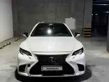 Lexus ls-500, 2018