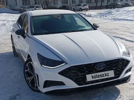 Hyundai Sonata 2022 года за 12 400 000 тг. в Астана