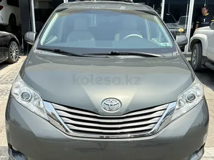 Toyota Sienna 2013 года за 4 800 000 тг. в Атырау – фото 12