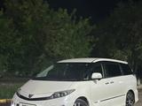 Toyota Estima 2014 года за 8 300 000 тг. в Семей – фото 2