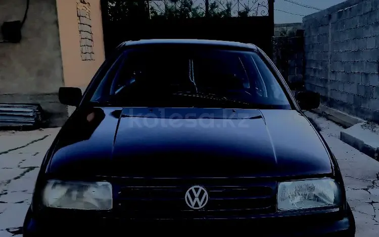 Volkswagen Vento 1994 годаfor1 350 000 тг. в Шымкент