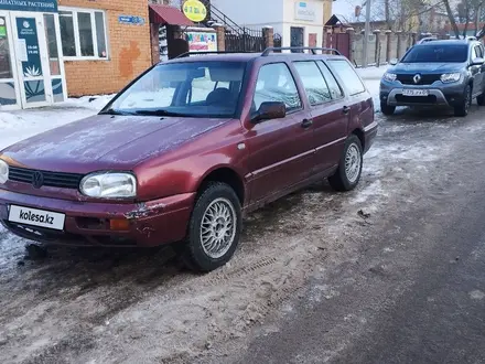 Volkswagen Golf 1996 года за 1 400 000 тг. в Астана – фото 2