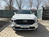 Hyundai Santa Fe 2023 года за 21 300 000 тг. в Астана