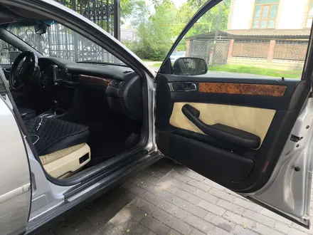 Audi A6 1998 года за 1 400 000 тг. в Алматы – фото 4
