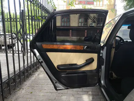 Audi A6 1998 года за 1 400 000 тг. в Алматы – фото 5