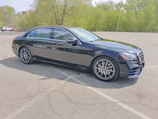 Mercedes-Benz S 560