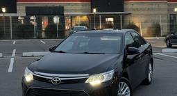 Toyota Camry 2015 годаүшін12 100 000 тг. в Алматы