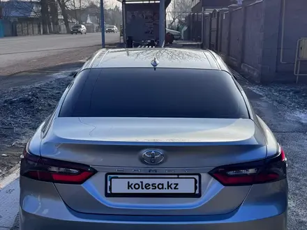 Toyota Camry 2021 года за 14 500 000 тг. в Тараз – фото 7