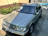 Mercedes-Benz E 230 1988 года за 2 000 000 тг. в Алматы – фото 4