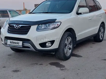 Hyundai Santa Fe 2011 года за 8 500 000 тг. в Сатпаев – фото 2