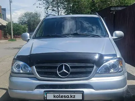 Mercedes-Benz ML 320 1998 года за 3 100 000 тг. в Семей