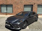 Lexus ES 250 2022 года за 15 500 000 тг. в Алматы