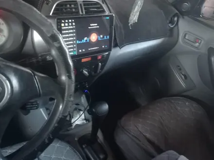 Toyota RAV4 2003 года за 4 200 000 тг. в Караганда – фото 3