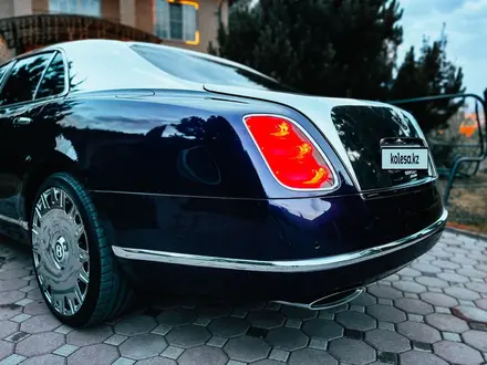 Bentley Mulsanne 2010 года за 55 000 000 тг. в Алматы – фото 12
