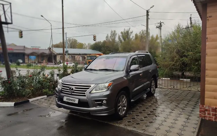 Lexus LX 570 2015 годаүшін28 000 000 тг. в Алматы