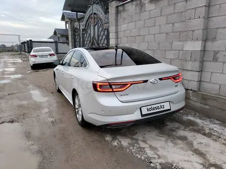 Renault Samsung SM6 2019 года за 7 990 000 тг. в Алматы – фото 2