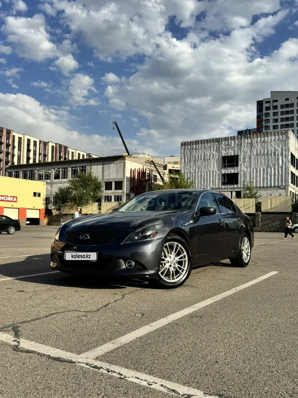 Infiniti G37, 2010