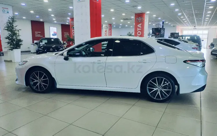 Toyota Camry 2021 года за 15 500 000 тг. в Тараз