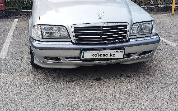 Mercedes-Benz C 240 1999 года за 2 150 000 тг. в Алматы