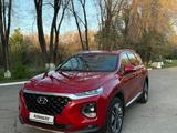 Hyundai Santa Fe 2019 года за 15 100 000 тг. в Алматы