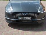 Hyundai Sonata 2020 года за 12 950 000 тг. в Астана