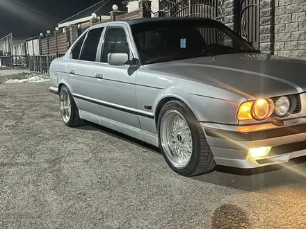 BMW 525 1995 года за 3 400 000 тг. в Алматы – фото 3