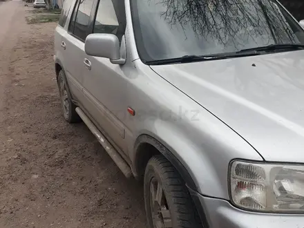 Honda CR-V 2001 года за 3 500 000 тг. в Шу – фото 2