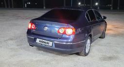 Volkswagen Passat 2007 года за 3 600 000 тг. в Алматы – фото 4