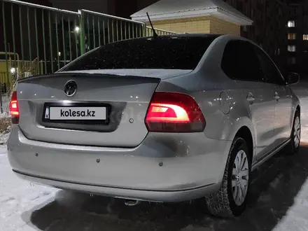 Volkswagen Polo 2015 года за 5 550 000 тг. в Актобе – фото 4