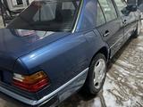 Mercedes-Benz E 260 1991 годаүшін2 000 000 тг. в Астана – фото 5