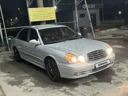 Hyundai Sonata 2003 года за 2 200 000 тг. в Шымкент – фото 2