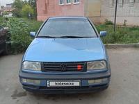 Volkswagen Vento 1992 годаfor1 500 000 тг. в Уральск