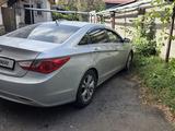 Hyundai Sonata 2011 года за 4 800 000 тг. в Алматы – фото 2