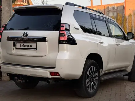 Toyota Land Cruiser Prado 2021 года за 28 500 000 тг. в Актобе – фото 2