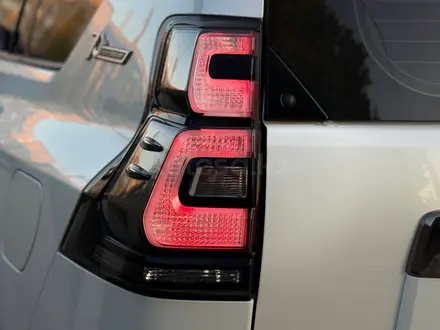 Toyota Land Cruiser Prado 2021 года за 28 500 000 тг. в Актобе – фото 5
