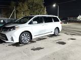 Toyota Sienna 2019 годаүшін18 700 000 тг. в Алматы – фото 2