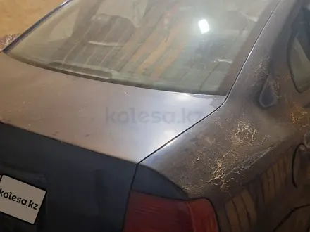 Volkswagen Passat 1997 года за 1 200 000 тг. в Актобе – фото 4