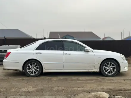 Toyota Crown Majesta 2004 года за 4 000 000 тг. в Атырау – фото 6