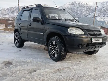 Chevrolet Niva 2010 года за 2 200 000 тг. в Шымкент – фото 4