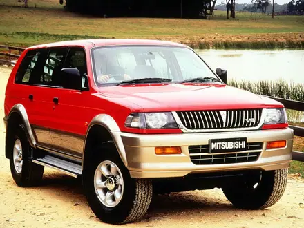 На Mitsubishi Challenger в Алматы