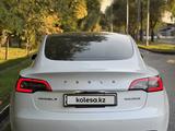 Tesla Model 3 2019 годаүшін12 500 000 тг. в Алматы – фото 4