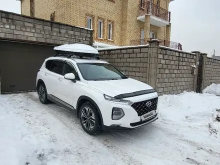 Hyundai Santa Fe 2020 года за 14 500 000 тг. в Караганда – фото 2