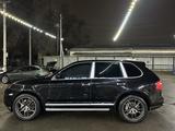 Porsche Cayenne 2007 года за 9 000 000 тг. в Алматы – фото 2