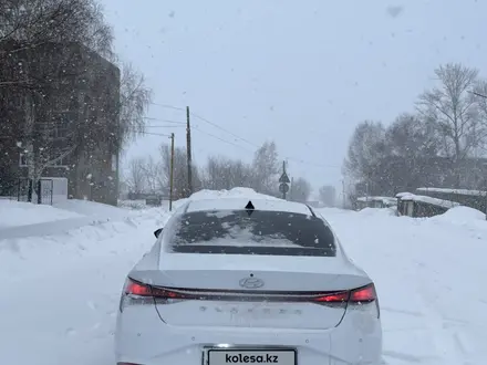 Hyundai Elantra 2023 года за 8 900 000 тг. в Усть-Каменогорск – фото 8