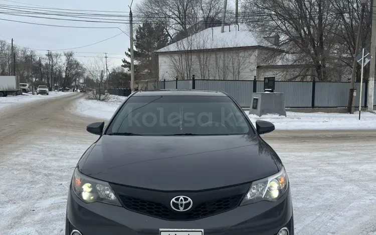 Toyota Camry 2014 года за 5 500 000 тг. в Актобе