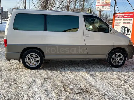 Toyota Grand Hiace 2001 года за 9 700 000 тг. в Павлодар – фото 16